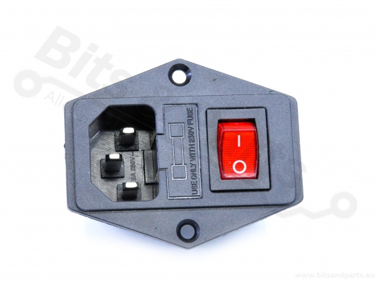 Chassisdeel/Socket C14 male met schakelaar en zekering 